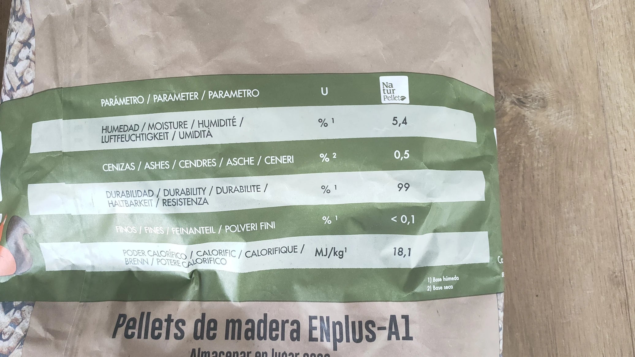 8-Palets de 560 sacos certificado Enplus de 15 kg