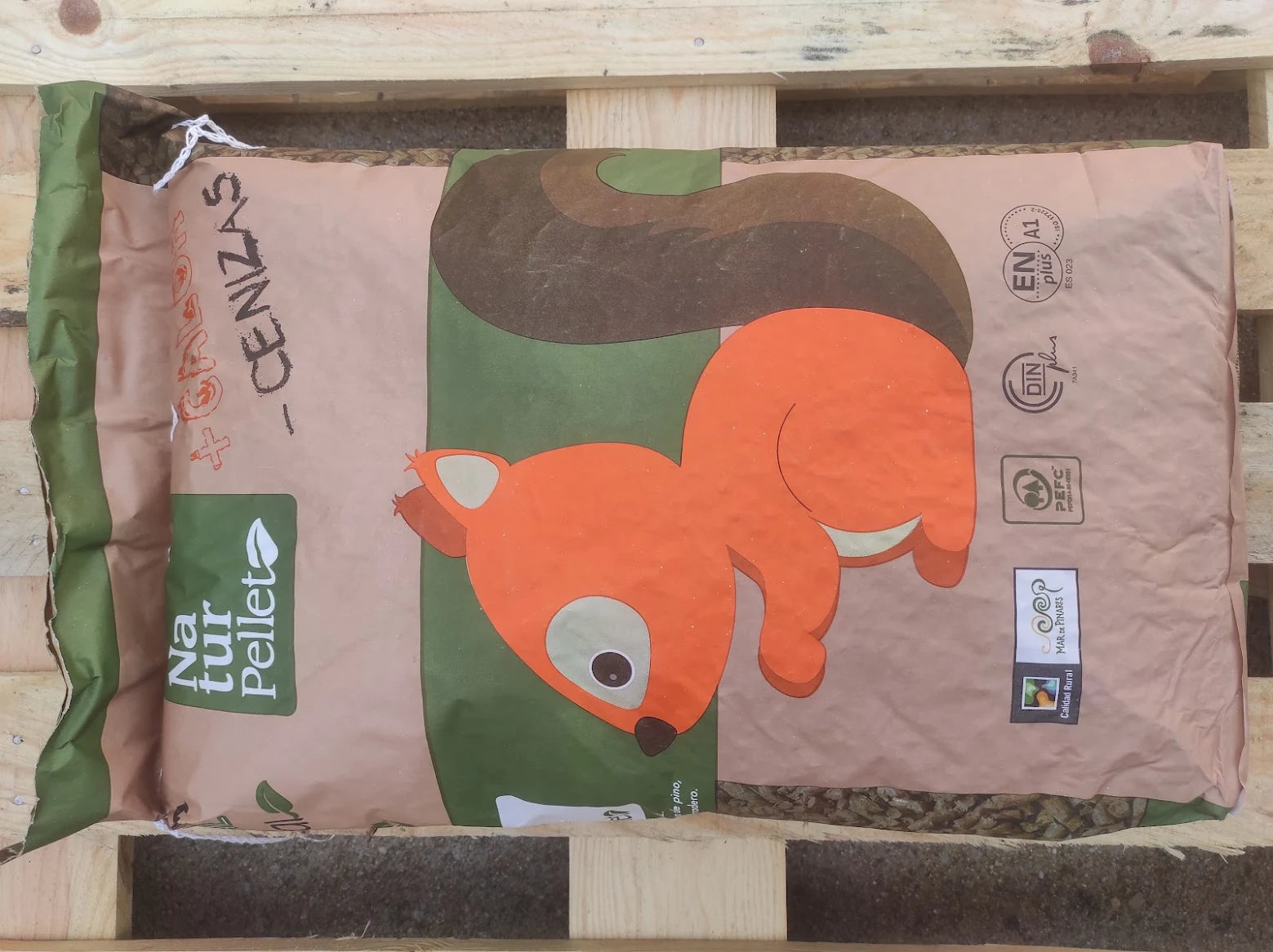 8-Palets de 560 sacos certificado Enplus de 15 kg